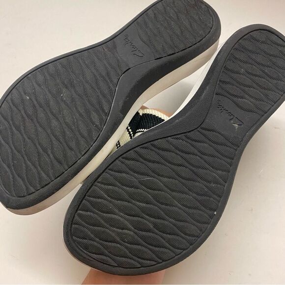 Clarks cloudsteppers comfort slip on sandals slides Arla Hollis Black stretchy 9 - Picture 9 of 11